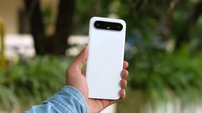 OPPO has been launched in India as a premium smartphone